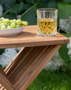 Beistelltisch Stör aus Teakholz