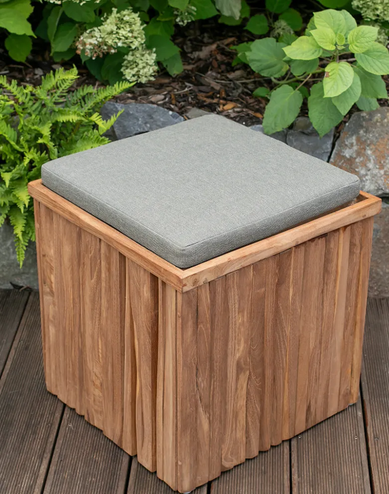 Box/Hocker mit Kissen